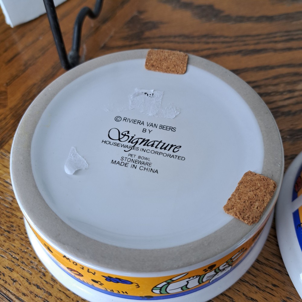 Whimsical Dual Cat Dishes With Holder