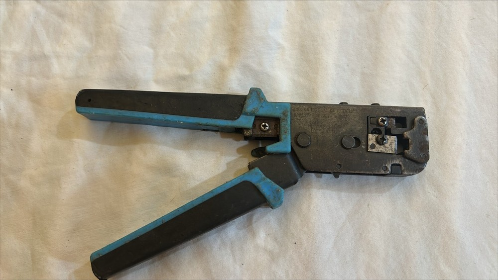 Sullstar Tech Tools EZ-RJ45 Crimp Tool CAT5 CAT6 Pass Though Crimper 8P 6P EUC