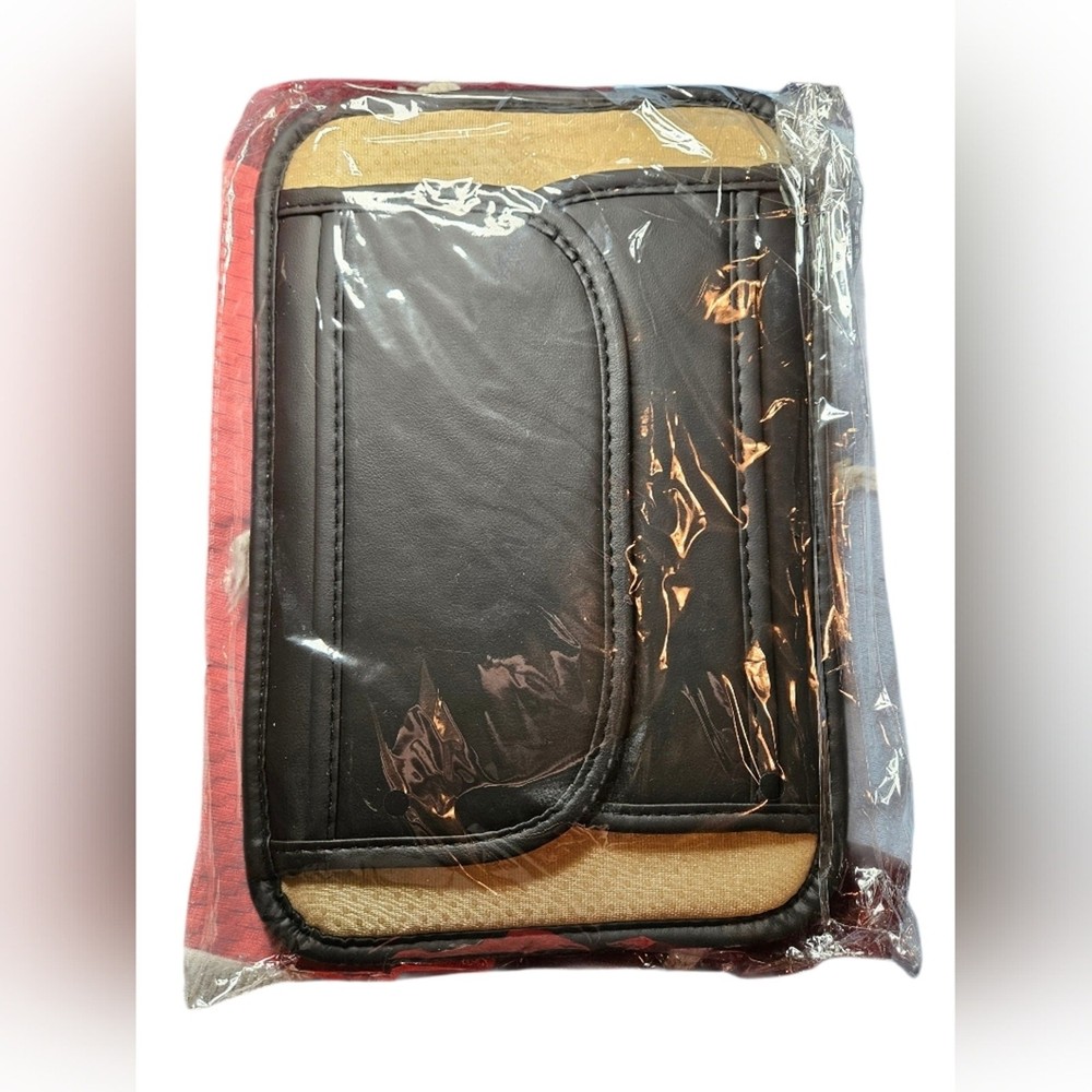 NWOT Black Knee Pad. OS. Never Opened