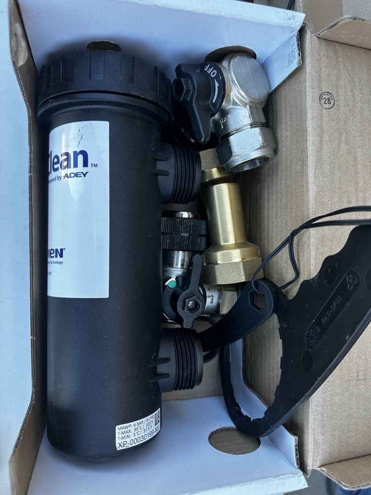 Navien NFB-200H Condensing Gas Combination Boiler 199,000 BTU Wi-Fi Low NOx