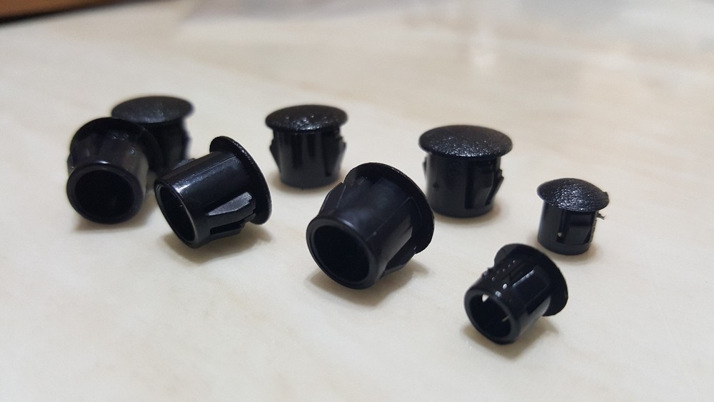 Extron Cable Cubby 1200/1400 Hole Plugs (Qty. 8)