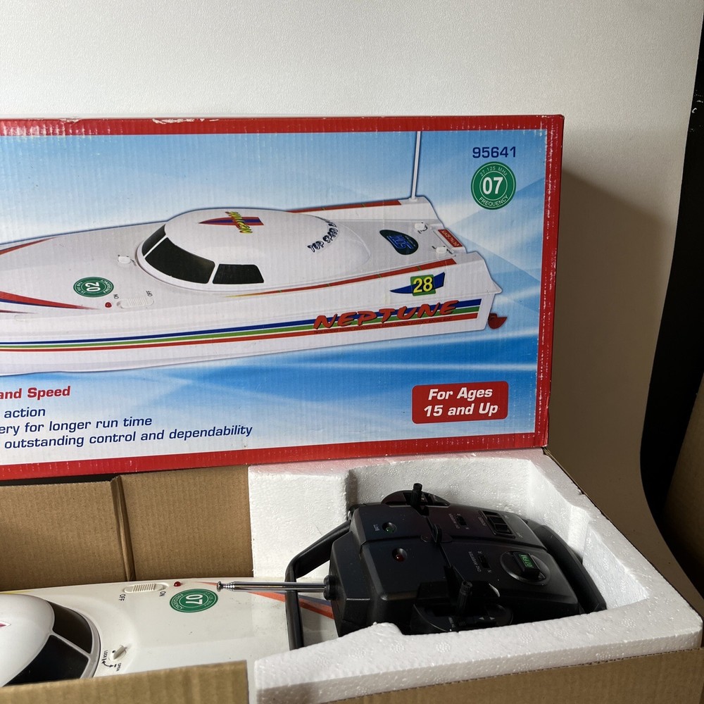 Harbor Freight Tools Neptune RC Speed Boat Twin 380