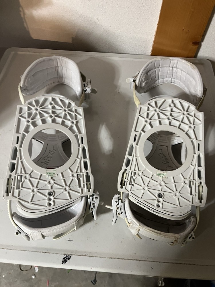 Snowboard Binding Medium