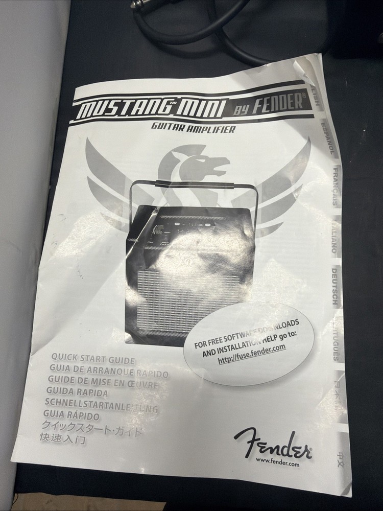 Fender Mustang Mini PR-1198 1