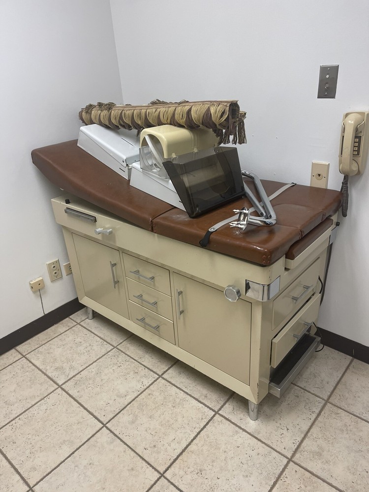 Medical Exam Tables (USED)