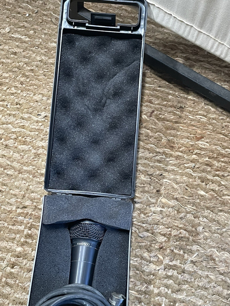 Rare Backup Behringer Ultravoice Dynamic Microphone Hard Wire XLR Connector Case