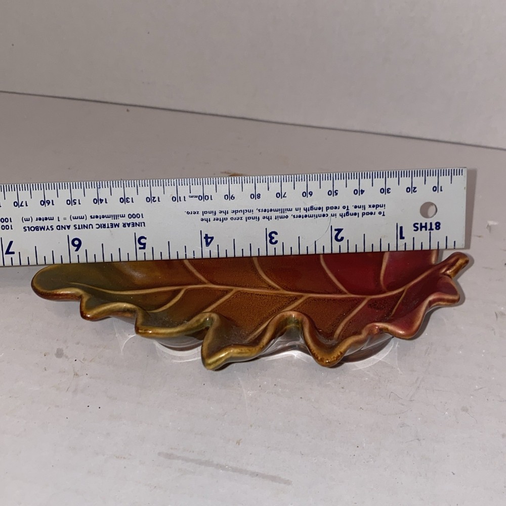 Leaf Shaped Dish-Decor-Read Description