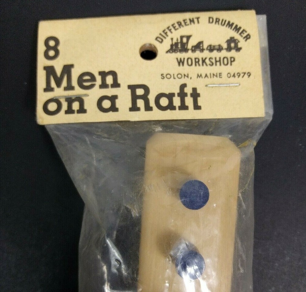 USA Made Solon Maine Different Drummer Workshop Solid Wood Strategy Peg Game New