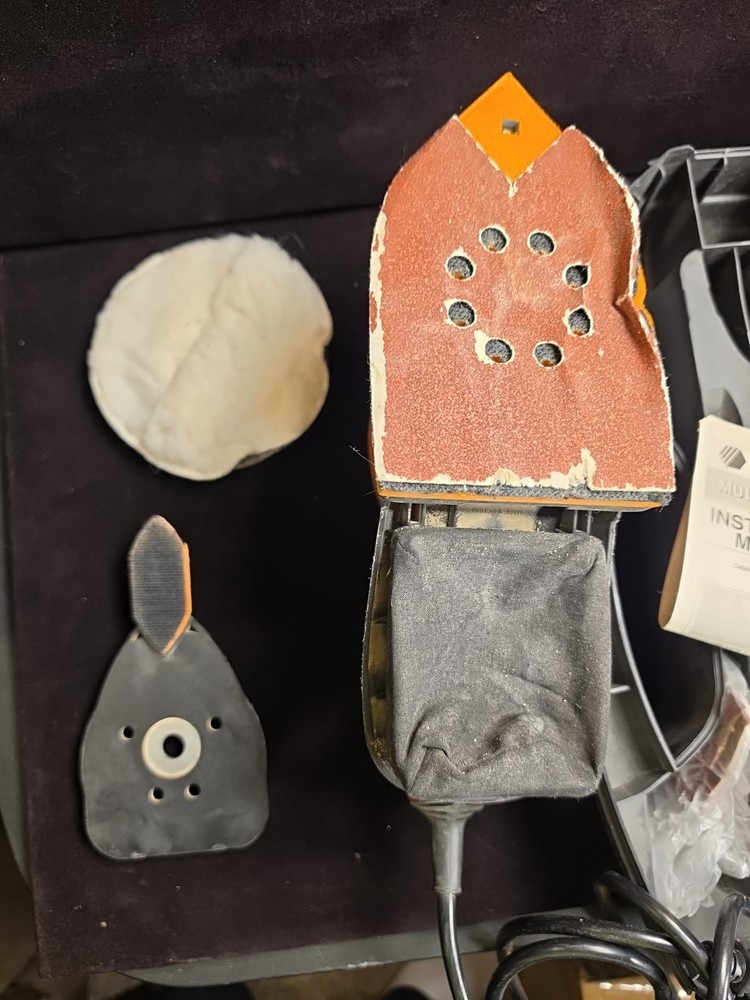 Black and Decker Sander Polisher MS700 With Case +