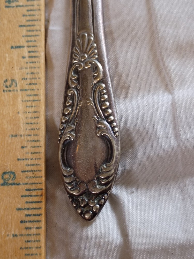 6 Antique Keystone Silverplate Butter Knives Bancroft Pattern.