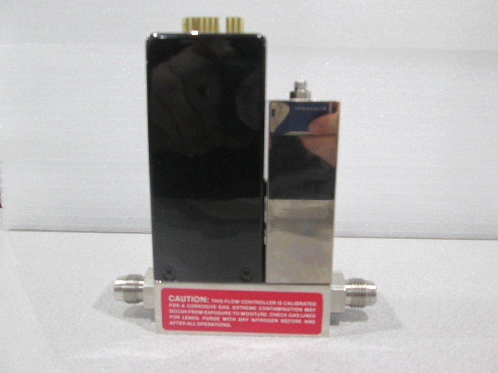 Unit UFC-1500A Mass Flow Controller, Gas, Cl2, 20 SCCM