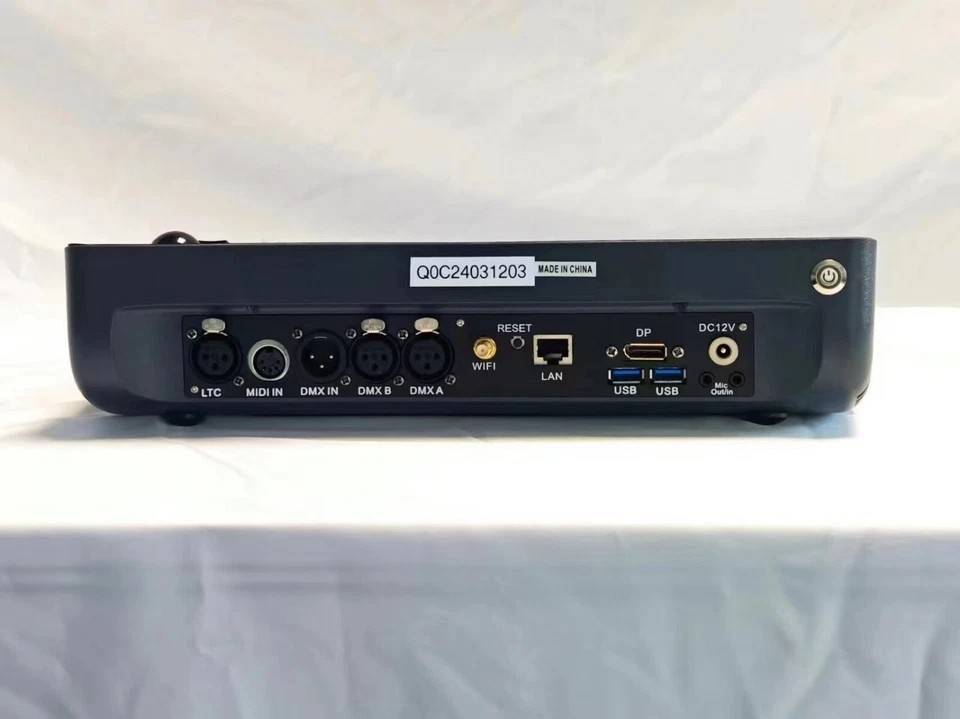 Q0 Mobile Command Touch Screen M2 Version DMX512 Console DJ Lighting Controller