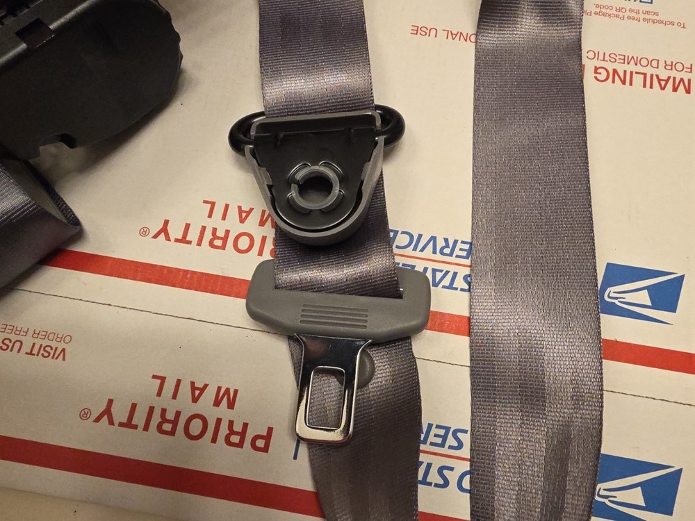 Retractable Seat Belt Replacement 43321B Universal Black JD-A301