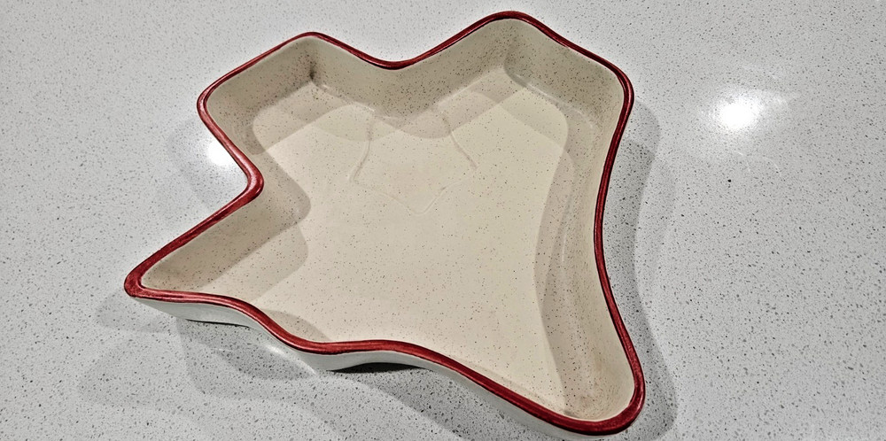 Texas shaped chip bowl Beige with Orange edges - GO HORNS !