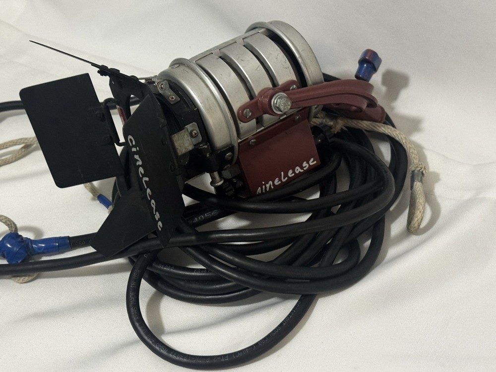 Mole Richardson inBetweenie 200W TYPE 3101 solarspot 120v