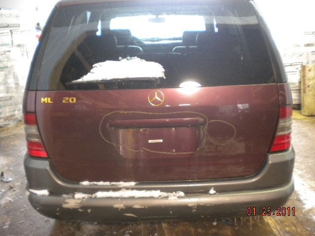 ML320 1999 Rocker Panel Moulding 9862693