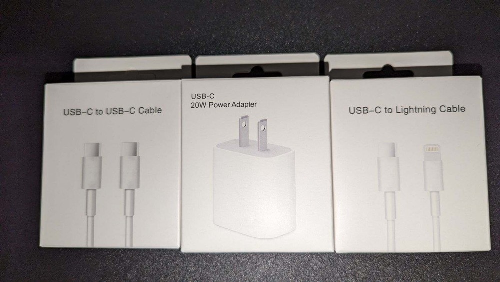 power adapter 20w with a USB type c and lighting Cable 