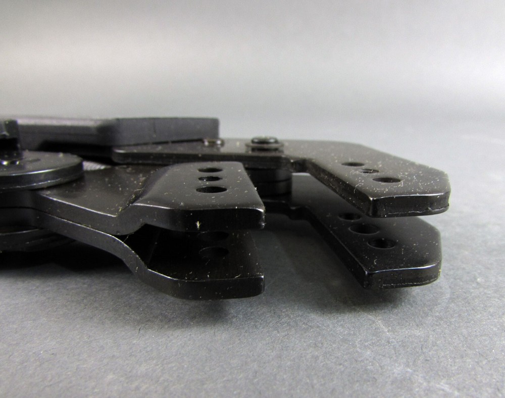 58532-2 REV A Amp Hand Crimp Tool Frame Electronic Connector