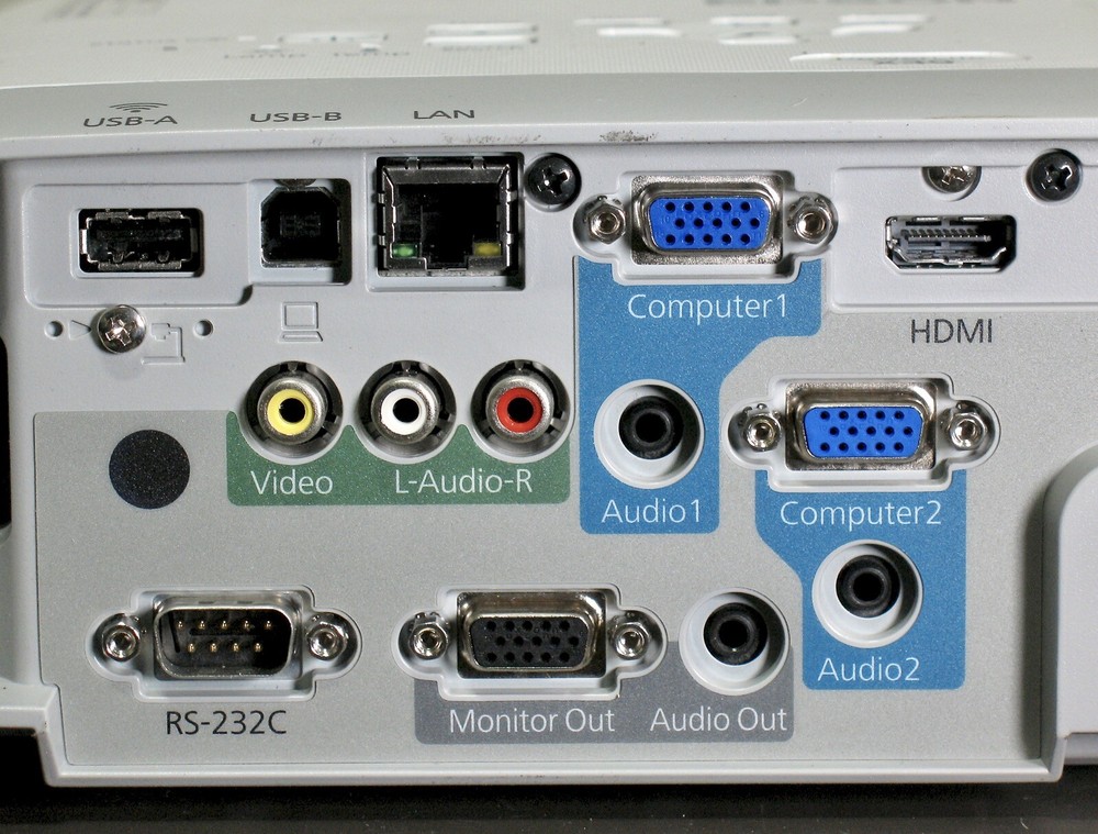 Epson PowerLite X39 LCD Projector 