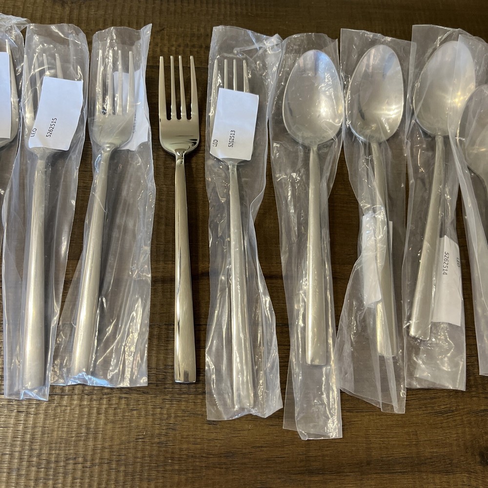 15 pc 3 place setting Mikasa Hospitality LEO stainless flatware