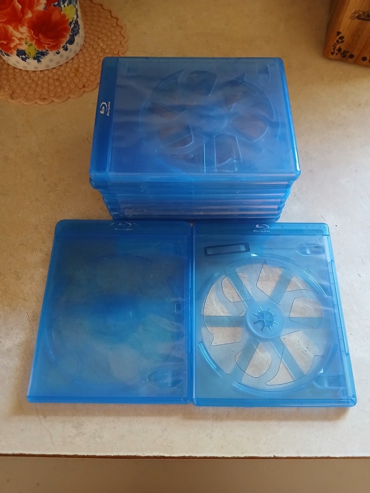 Blu-Ray Storage Cases, Fair Condition, 20 count, single & double disc