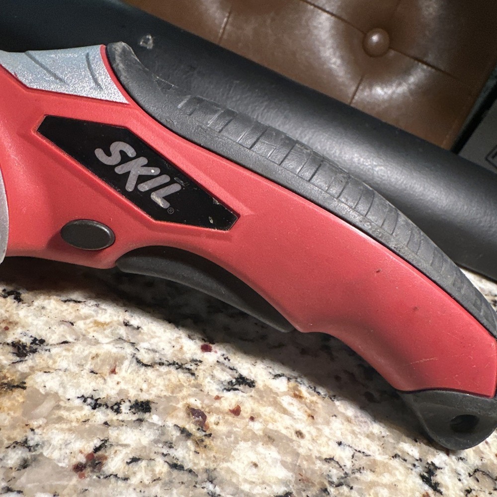 Skil Power Cutter Cordless 2352 Versatile Micro Saw Auto Sharp Tested Working