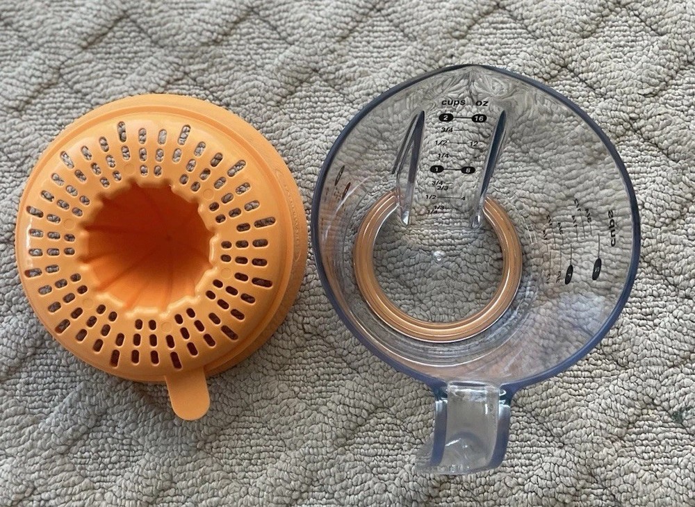 Farberware Professional 2 Cup Citrus Juicer with Easy Read Design