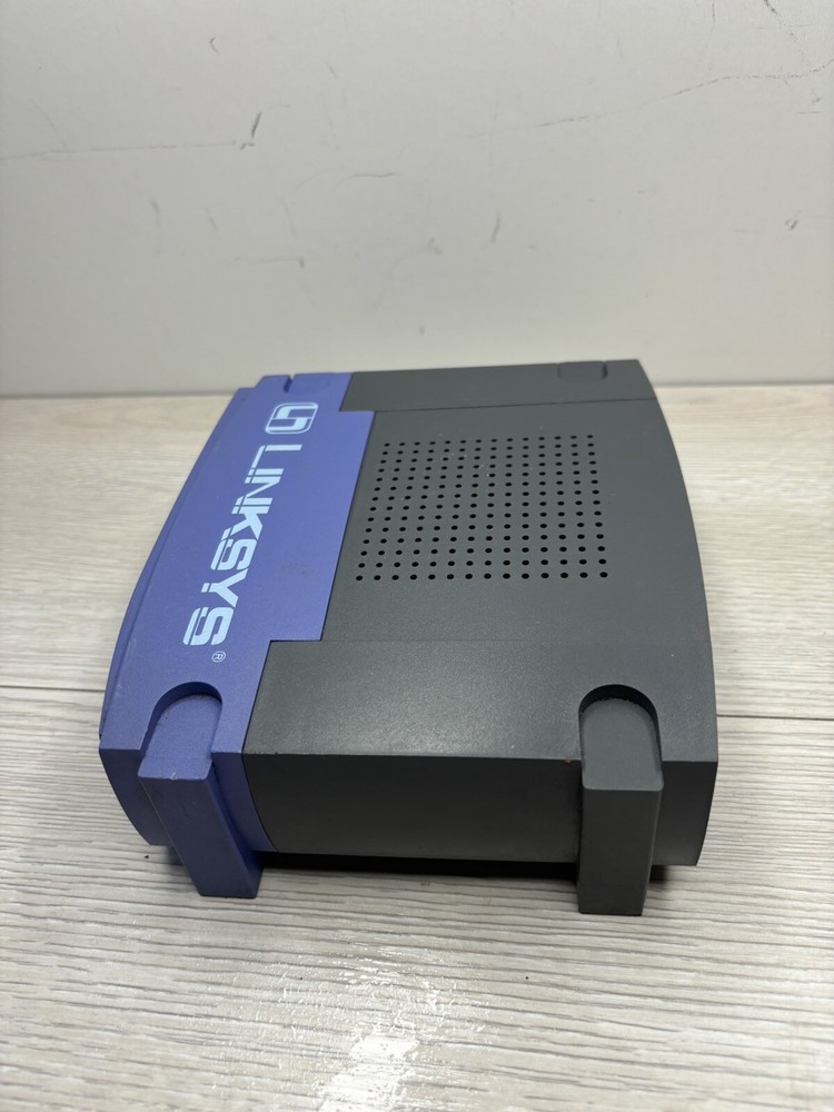 LINKSYS EFAH16W EtherFast 10/100 16-Port Workgroup Hub