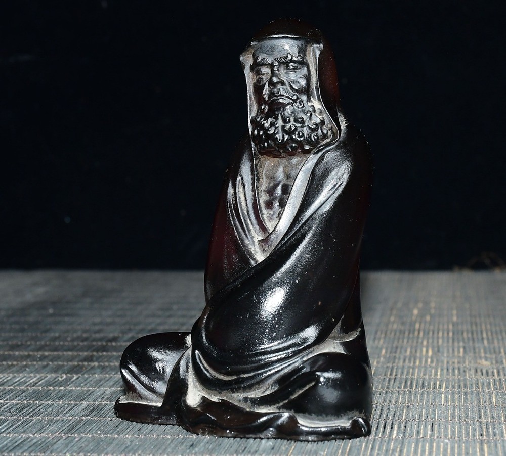 Fine glass processed Damo ornaments