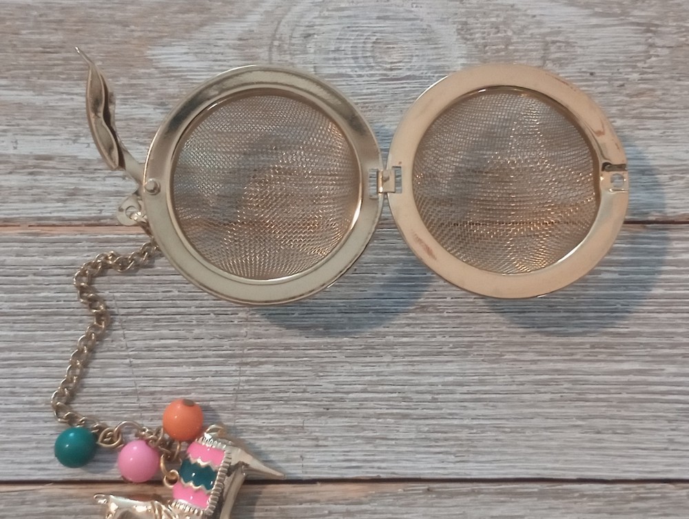 Herbal Tea Ball Infuser with Llama Charm 4" Chain