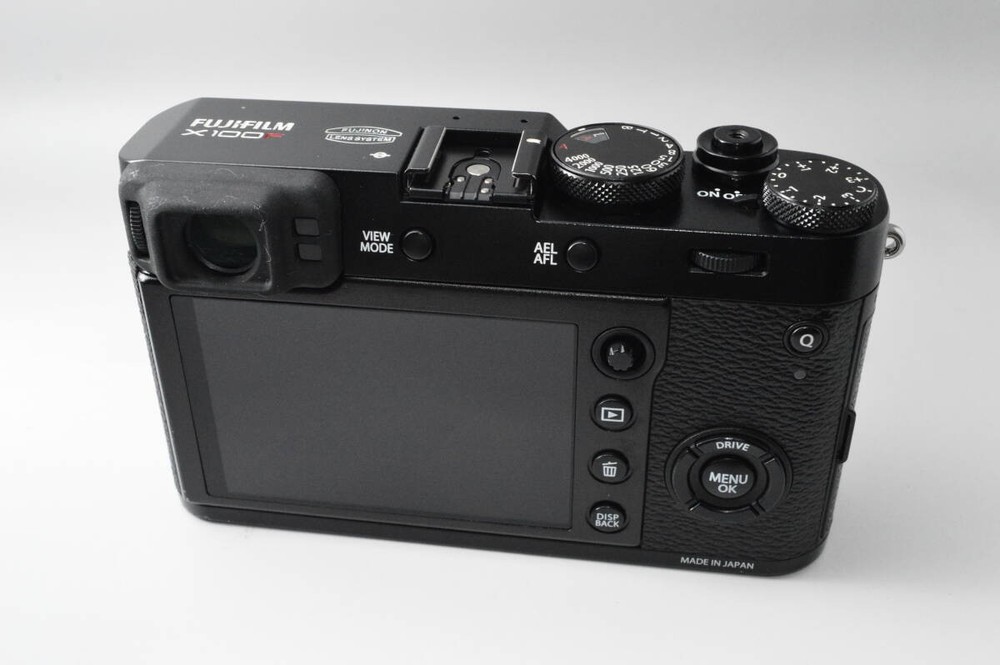 #a2630 FUJIFILM X100F Black