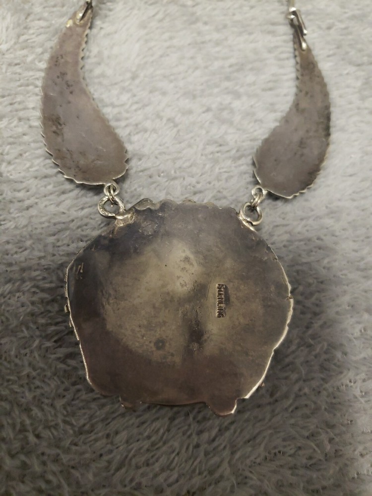 19" 1/2 Native American Sterling Silver Necklace.