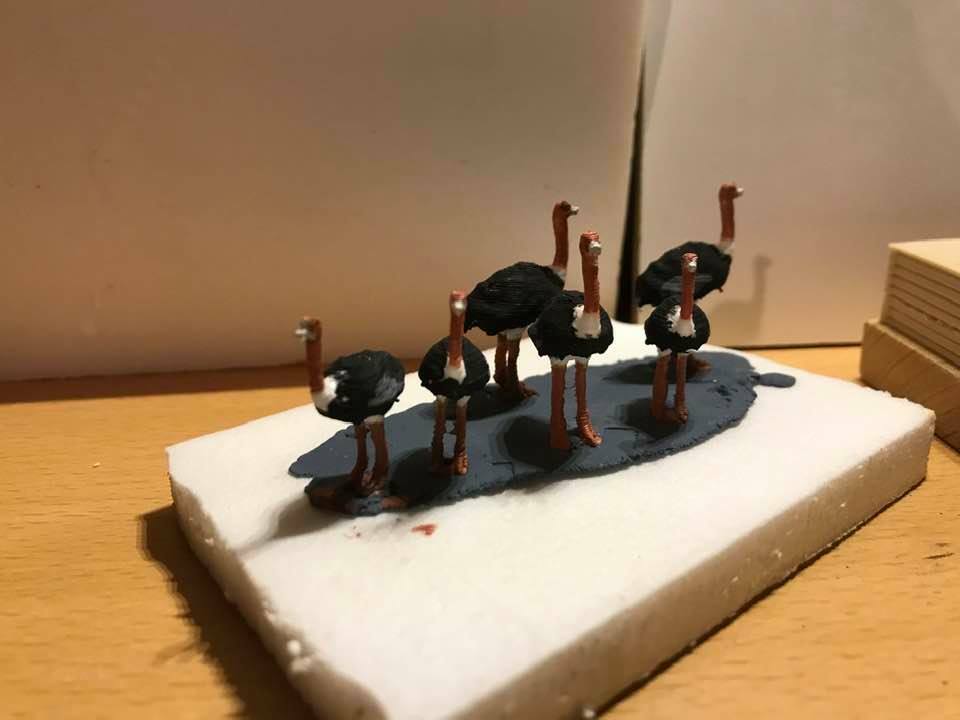 Ho 1/87 Scale Ostrich Animal Set Painted
