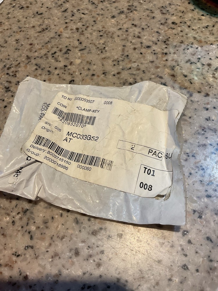 Genuine OEM Ski-Doo 420852070	KEY CLAMP  Quantity (7)