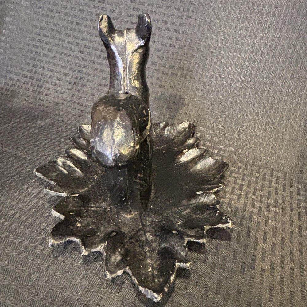 Vintage Cast Iron Squirrel Nutcracker Leaf Grape Base Heavy Mechanical Tool