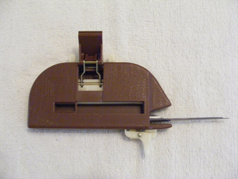 BROWN AND WILLIAMSON FILTER CIGARETTE MAKER