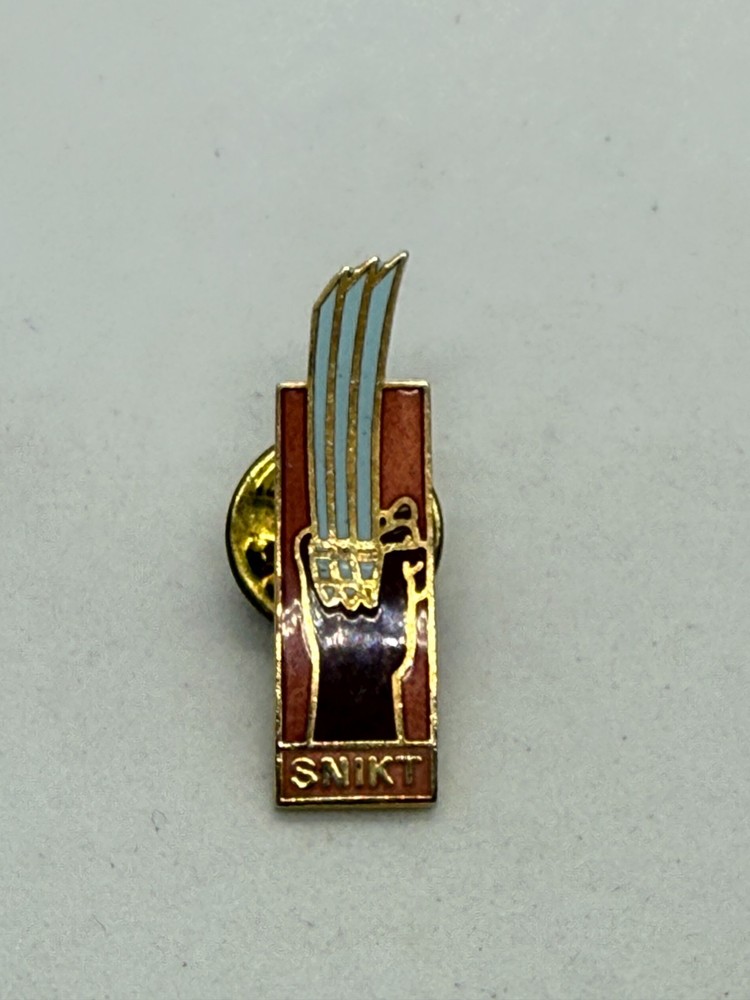1988 Marvel WOLVERINE Claw SNIKT Planet Studios Enameled Pin