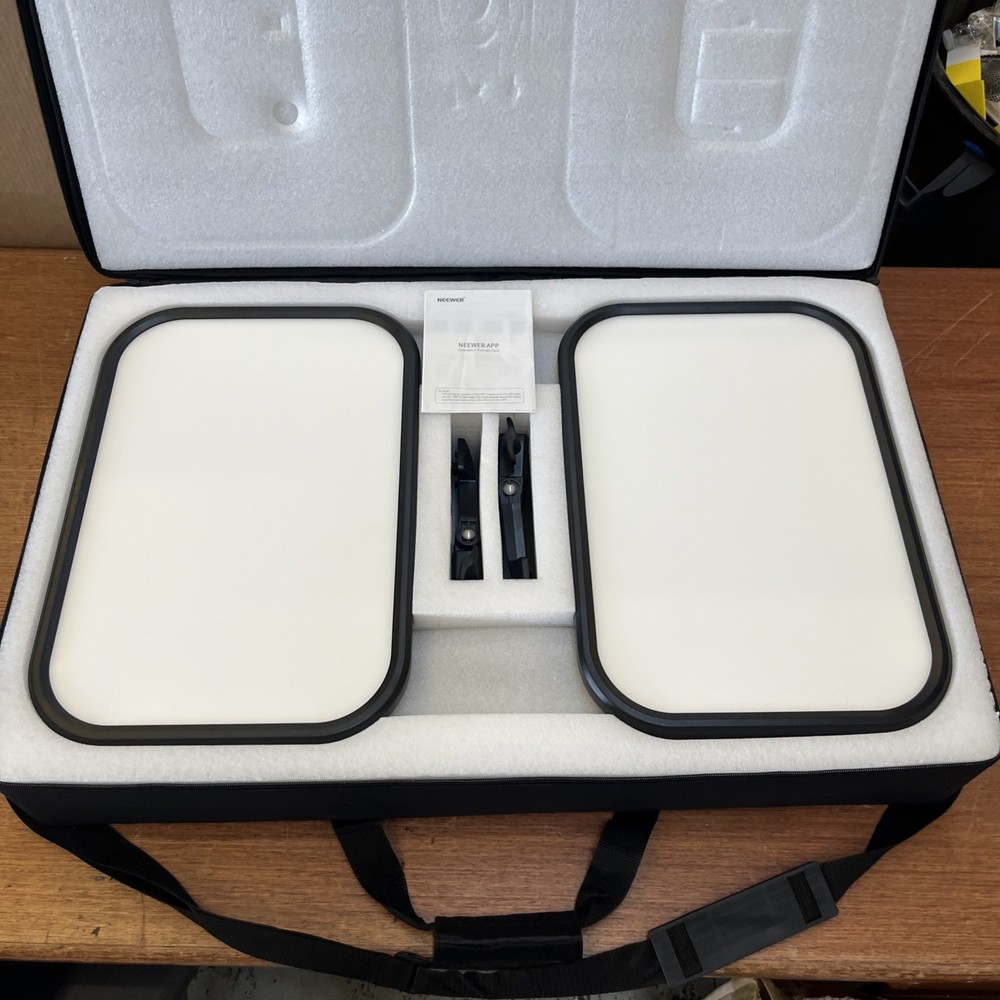 NEEWER RGB168 LED Video Panel Light