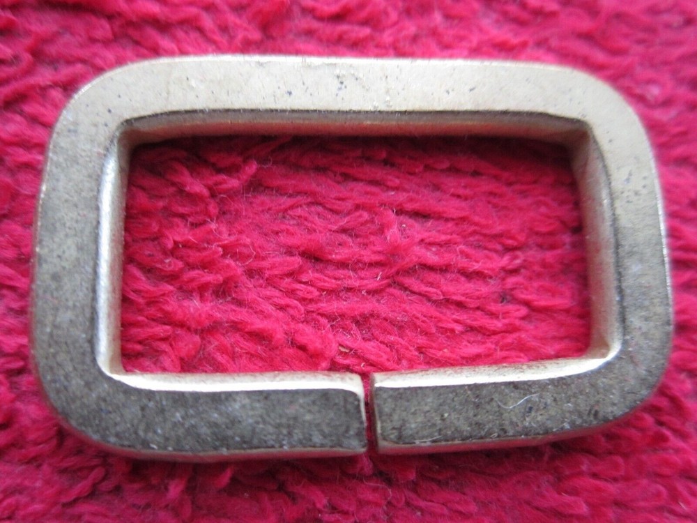 12 VINTAGE 1" x 1/2" RECTANGLE FLAT LOOPS, GOLD TONE, NOS