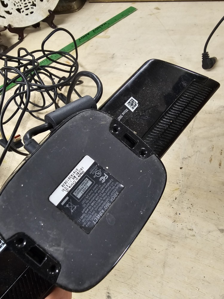 Microsoft Xbox 360 Kinect Connect Black Sensor Bar Model # 1414