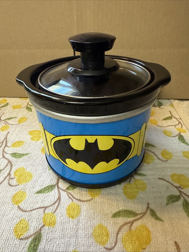 DC Comics BATMAN Mini Crock Pot Cooker .65 Quart NEW