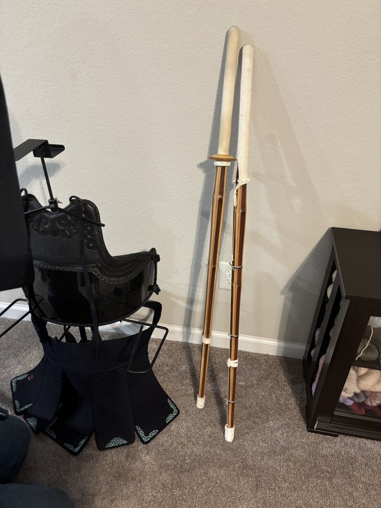 Full Set Kendo Armor with Stand - Size Large