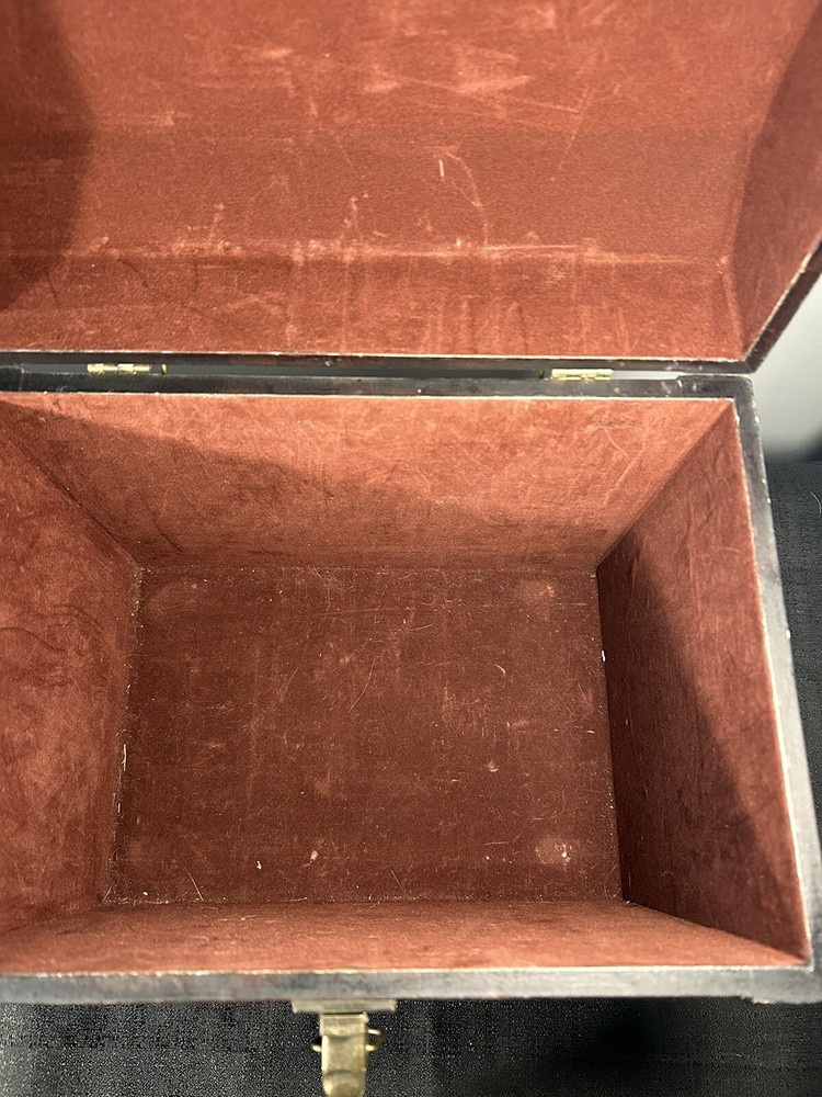 Small Trunk with Handle & Clasp