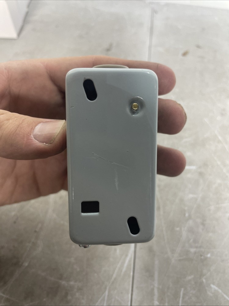 TBSN-310 Tend Push Button Switch 10A 1.5Kw