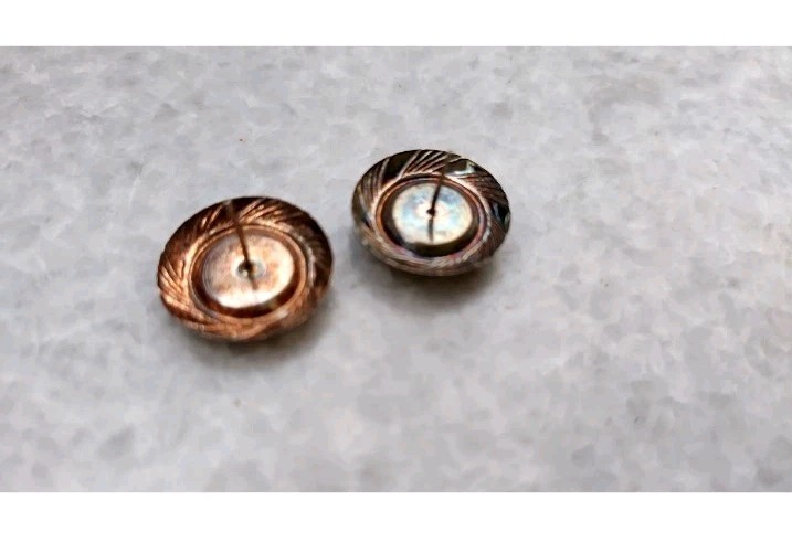 Vintage classic earrings