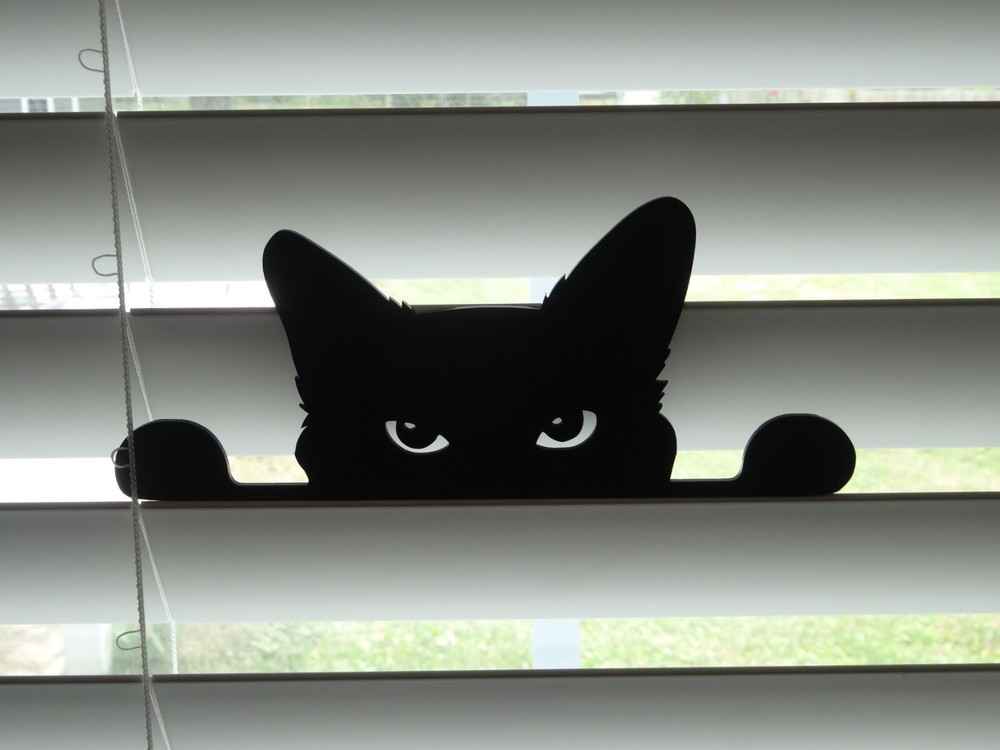 Peeking cat free standing or yard stake