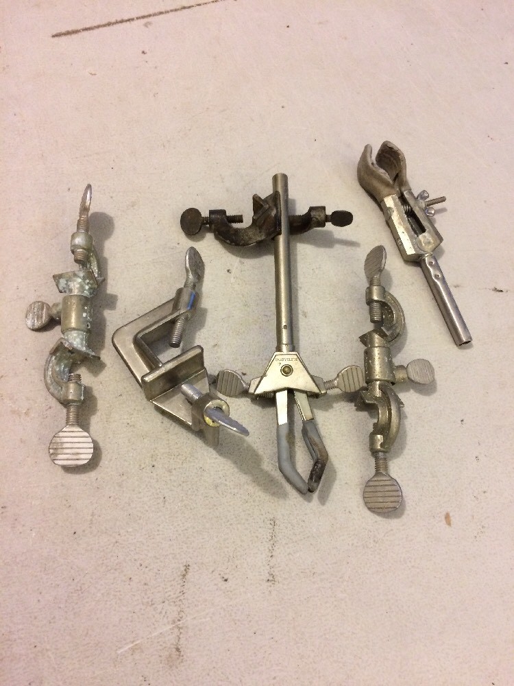 5 ASSORTED SCIENTIFIC LABORATORY CLAMPS STEAMPUNK