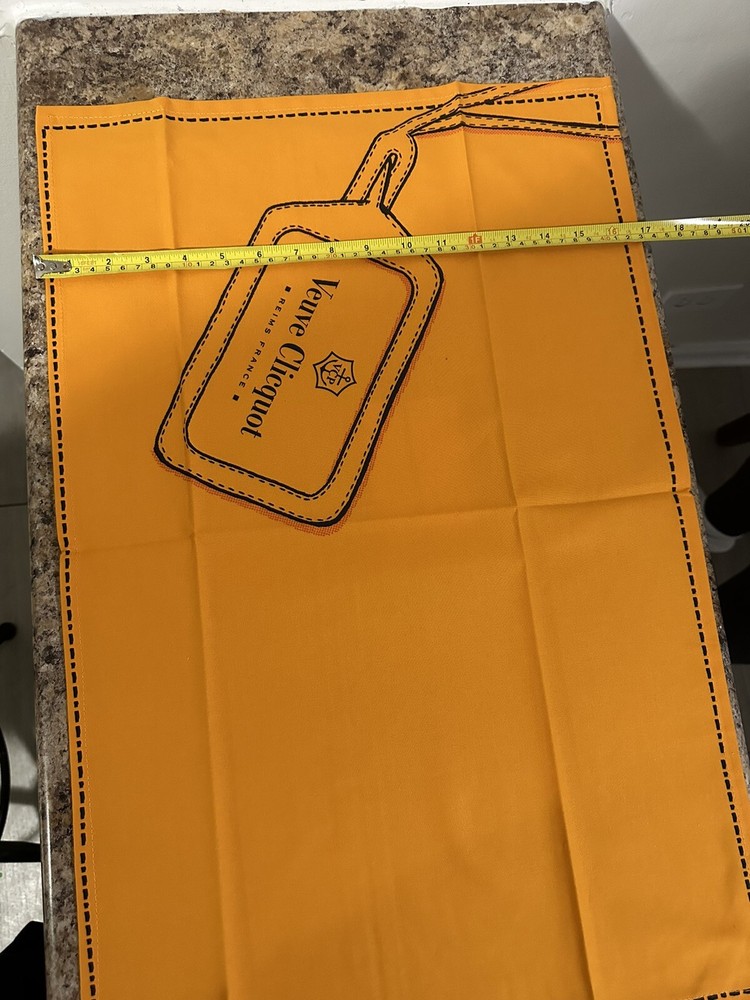 veuve clicquot serviette