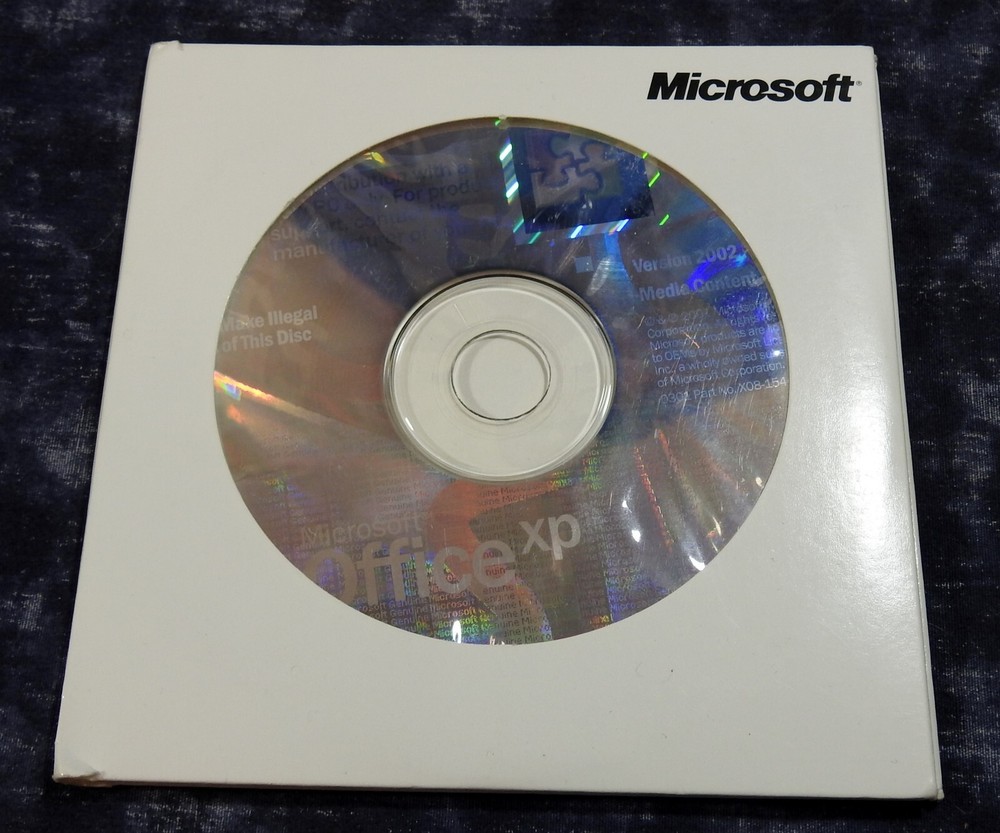 Microsoft Office XP Professional 2002 Small Business Version With COA, Two CDs