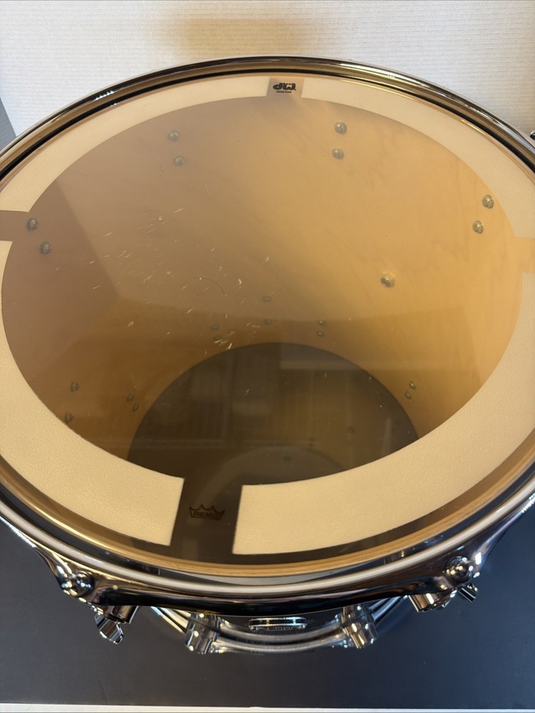 DW Performance Gloss Black Floor Tom - 16x16